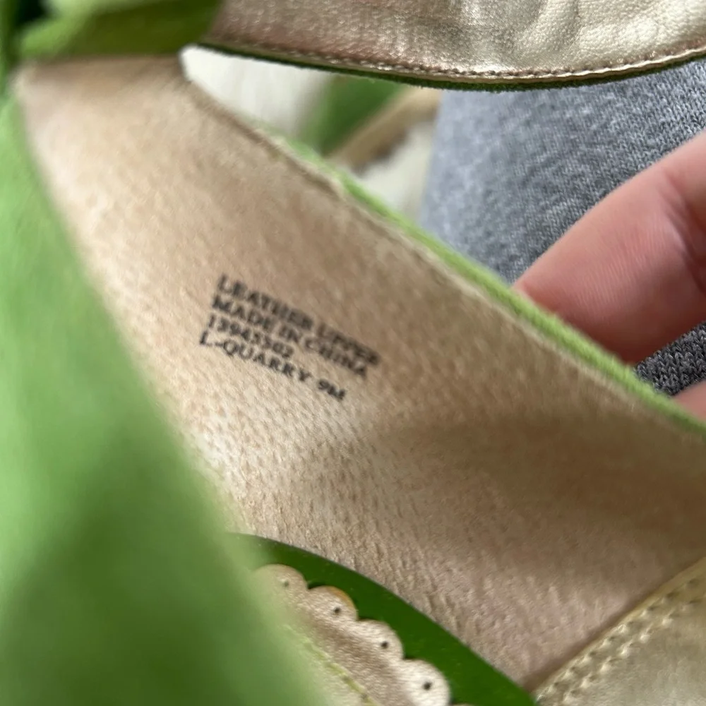 Franco Sarto Green Suede Espadrille Wedge Sandals Size 9M‎